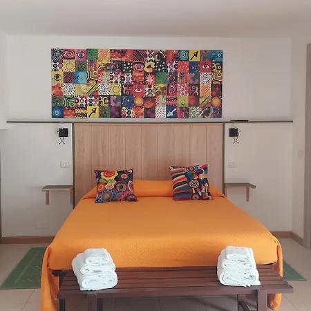 Elmas Room *