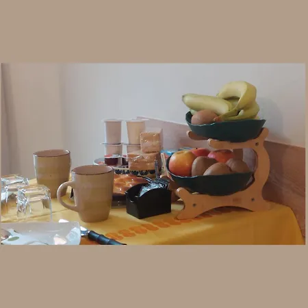 Bed & Breakfast Elmas Room