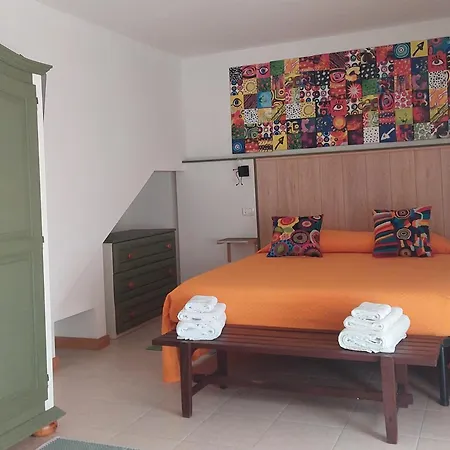 Elmas Room *